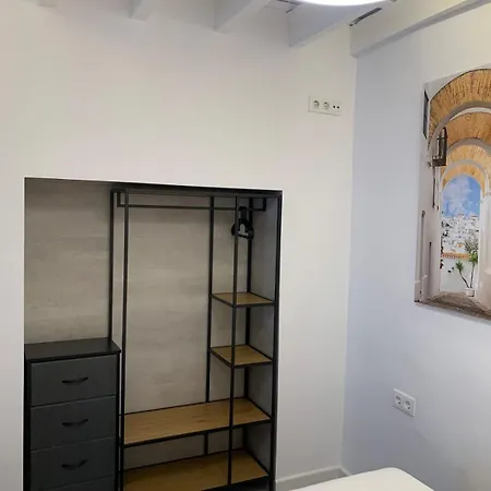 Apartment Estudio 10 *